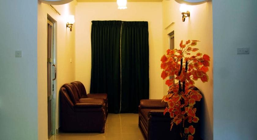 Полоннарува: Saffron Guest Inn