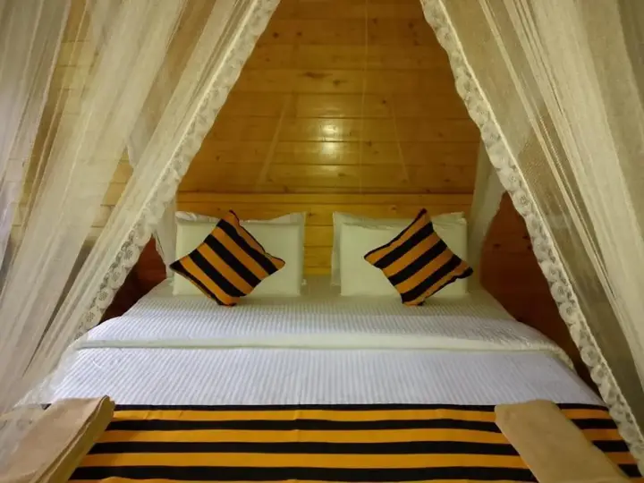 Элла: Ella Treehouses and Cabanas