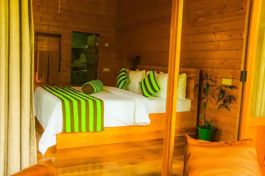 Элла: Ella Treehouses and Cabanas