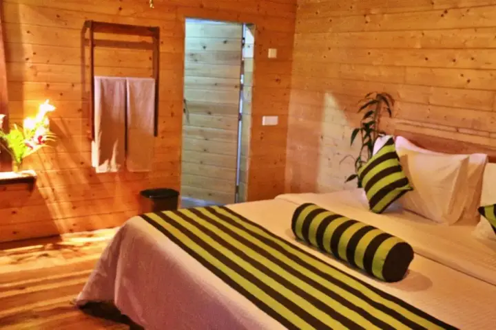 Элла: Ella Treehouses and Cabanas