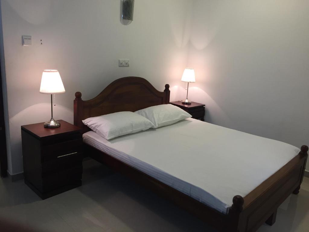 Хиккадува: Jaya Villa