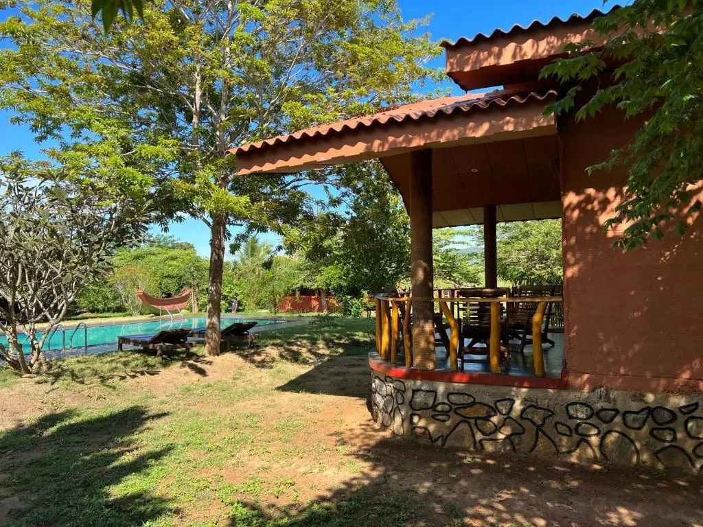 Киринда: Yala Peace Cottages