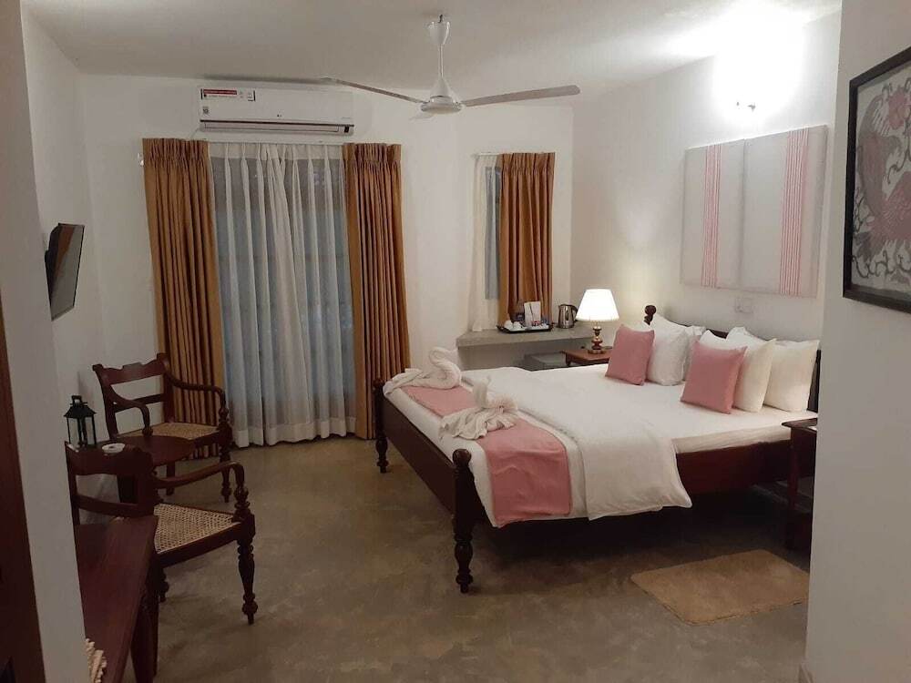Хиккадува: Villa Birdlake