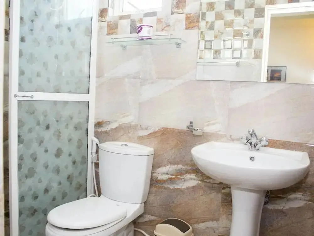 Негомбо: Funwhales Rest House