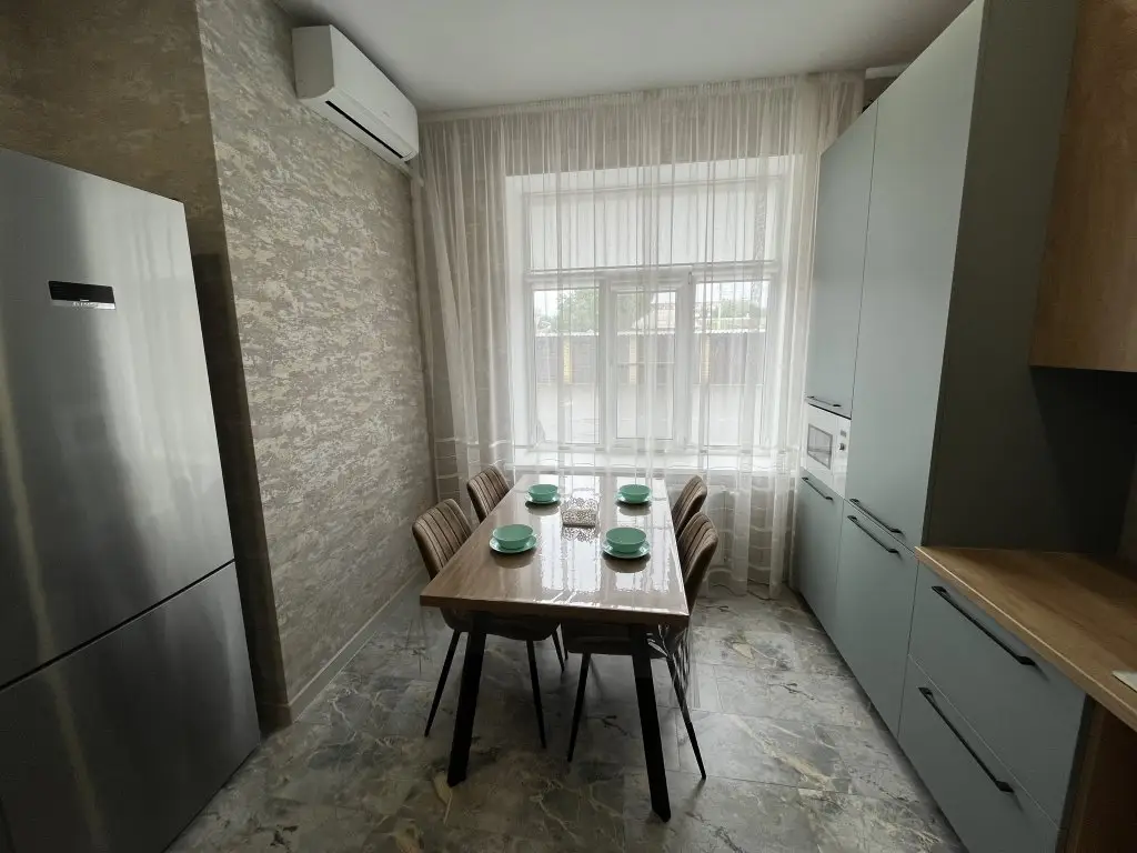 Таганрог: Апартаменты 2 комнатная квартира в Приморском парке