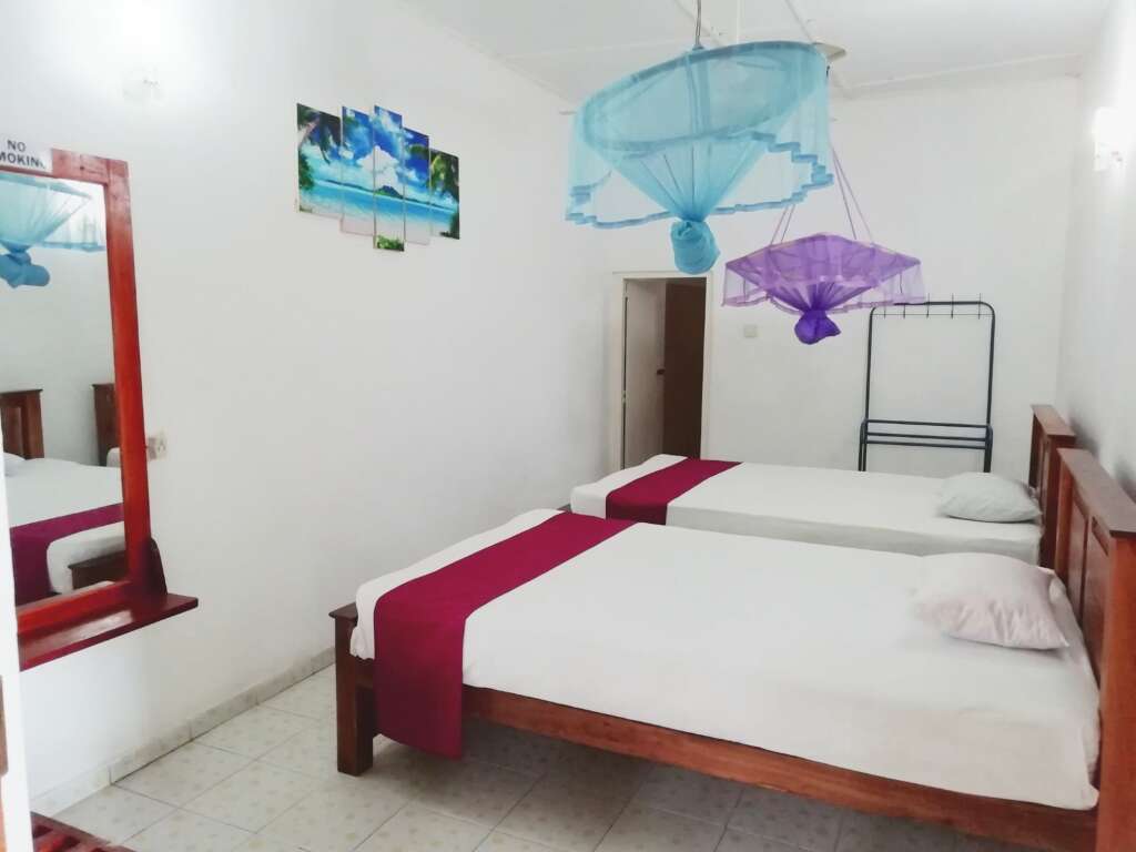 Полоннарува: Jayaru Guest House