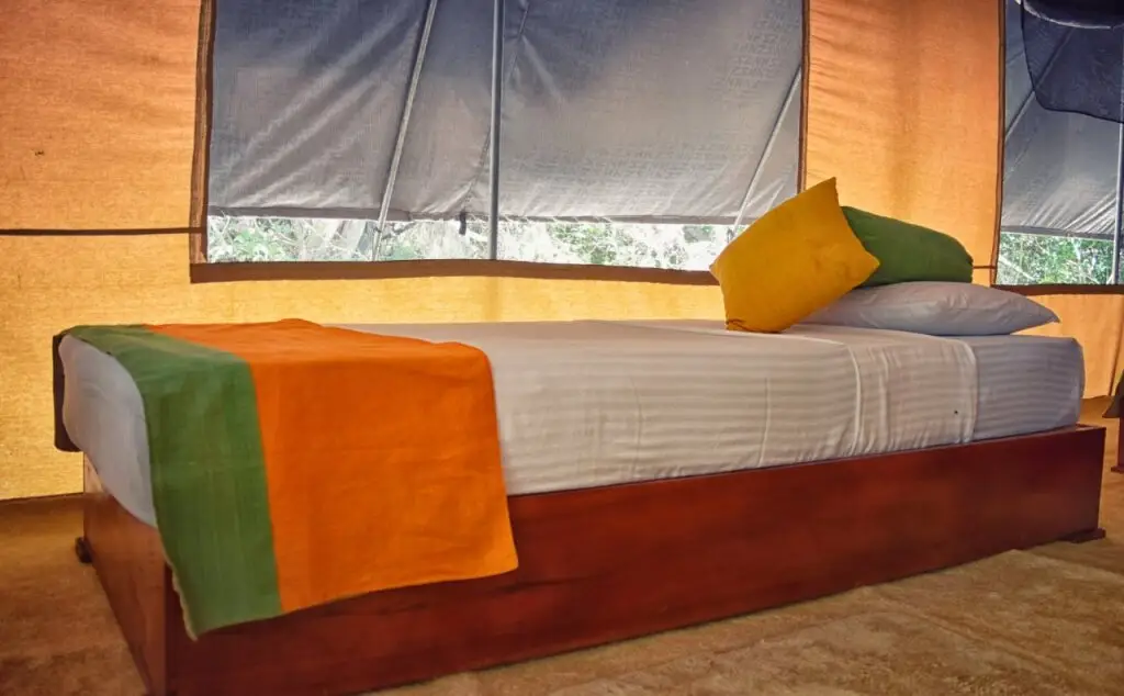 Киринда: Wilderness Camping Yala