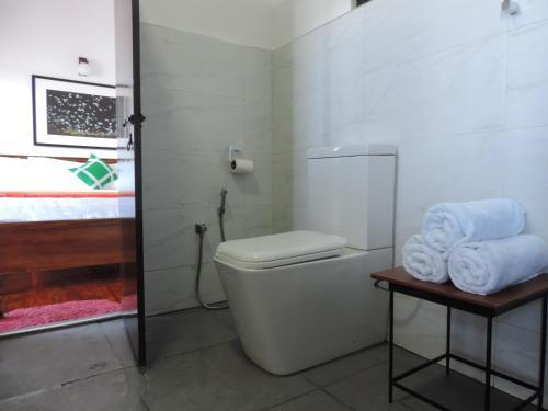 Анурадхапура: Panwewa Wee Bissa Resort