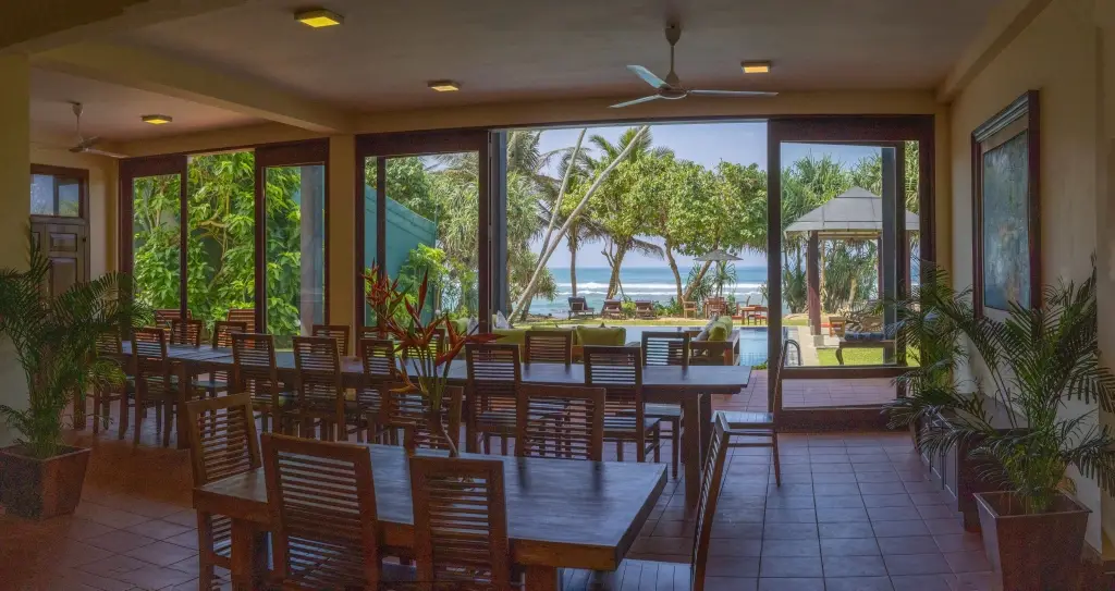 Ахангама: Вилла South Point Ocean 8 bedroom beach front