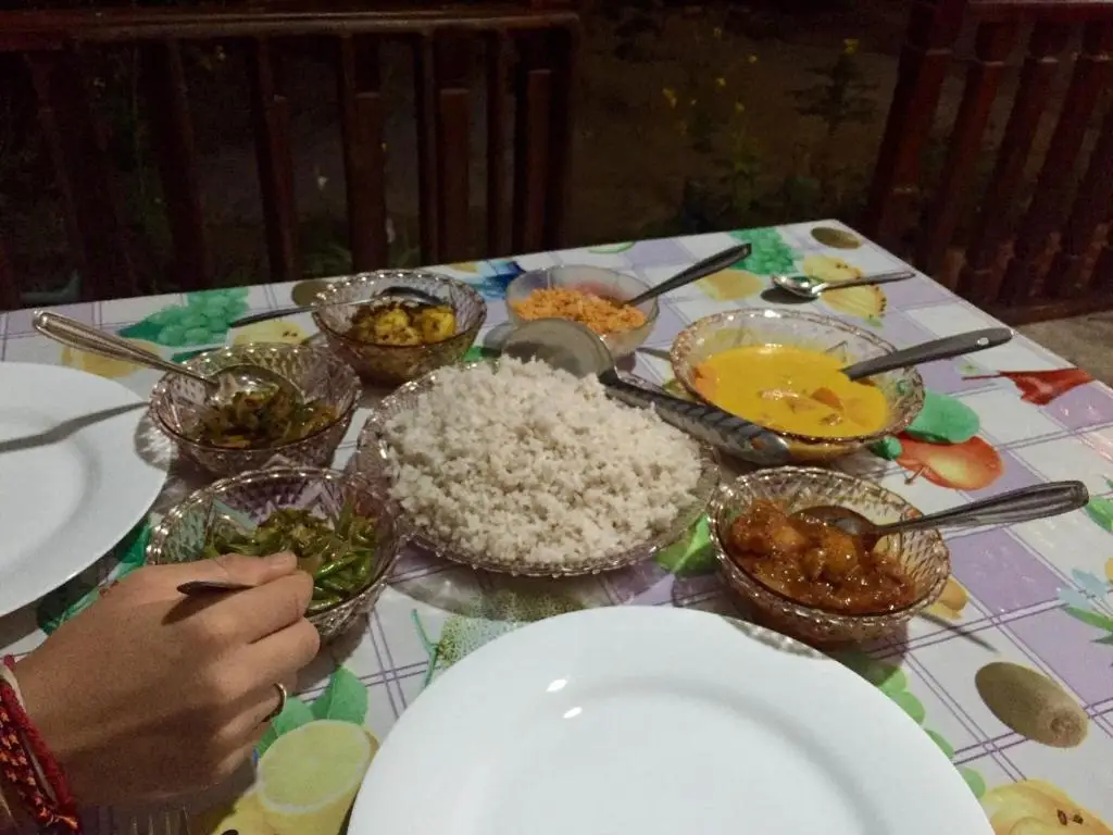 Элла: Pasan Guest