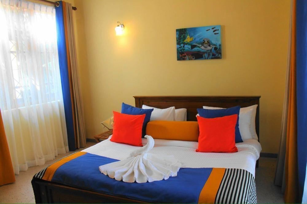 Калутара: Mahakumara White House Hotel