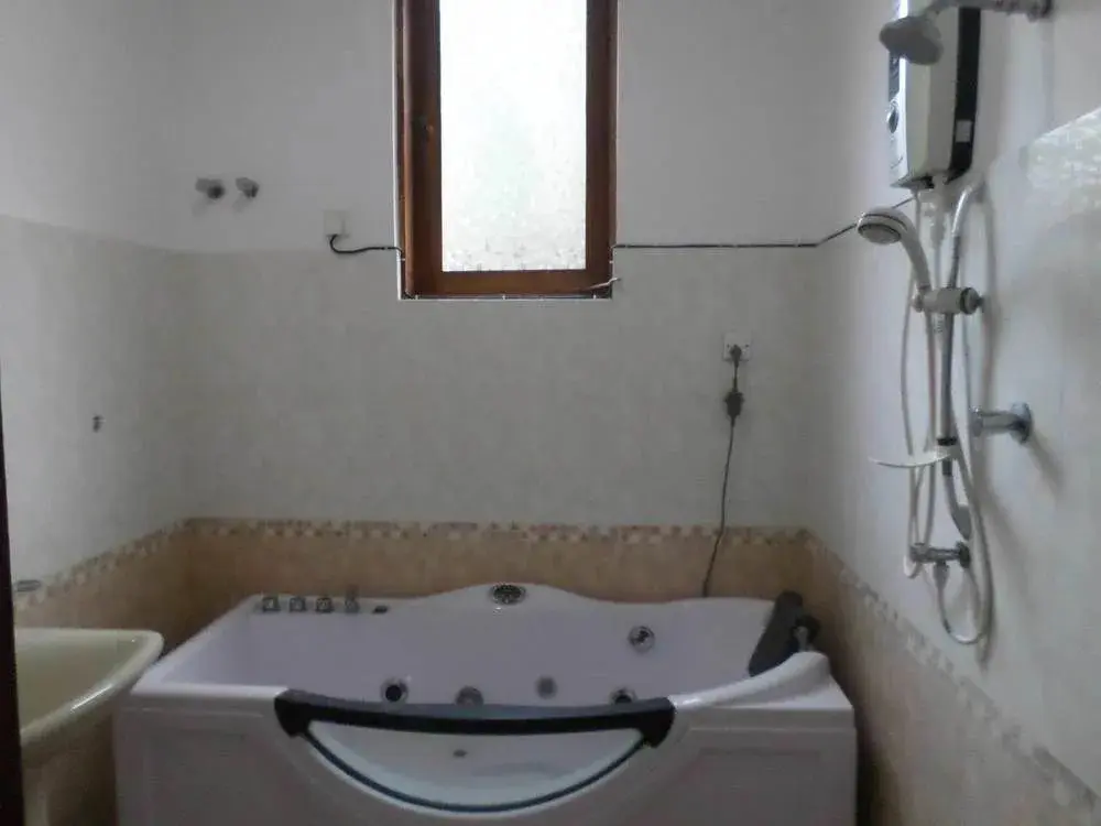 Катарагама: Vista Rooms Lokuge Grand