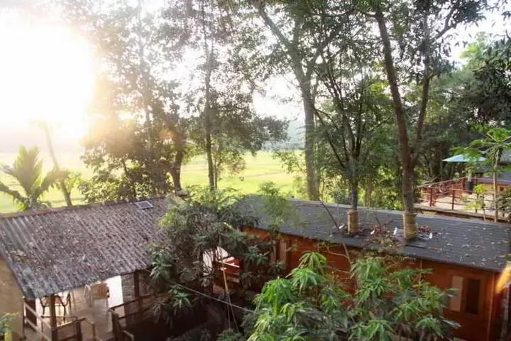 Келания: Zeppelin Eco Cabins