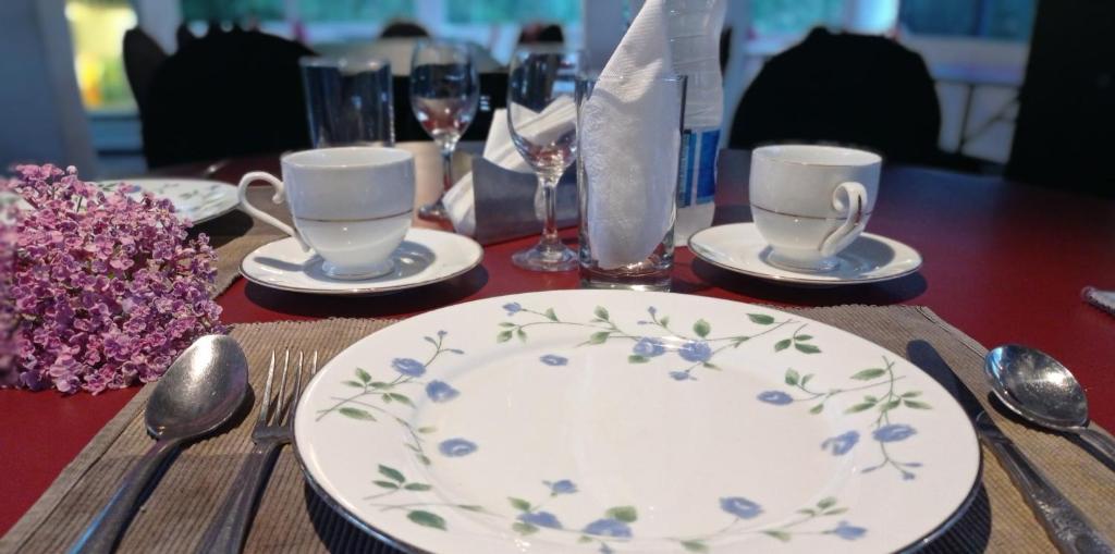 Наллатанния: White House Adam's Peak