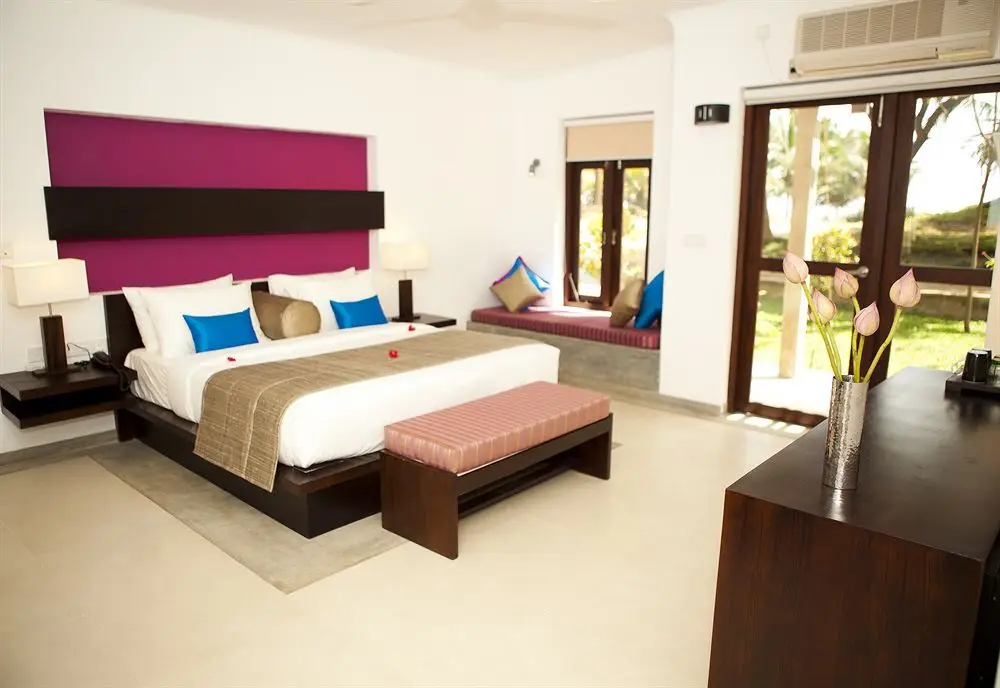 Хунгама: Ranna 212 Hotel