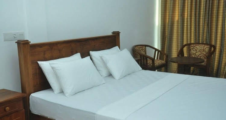 Таларамба: Sea Breeze Hotel