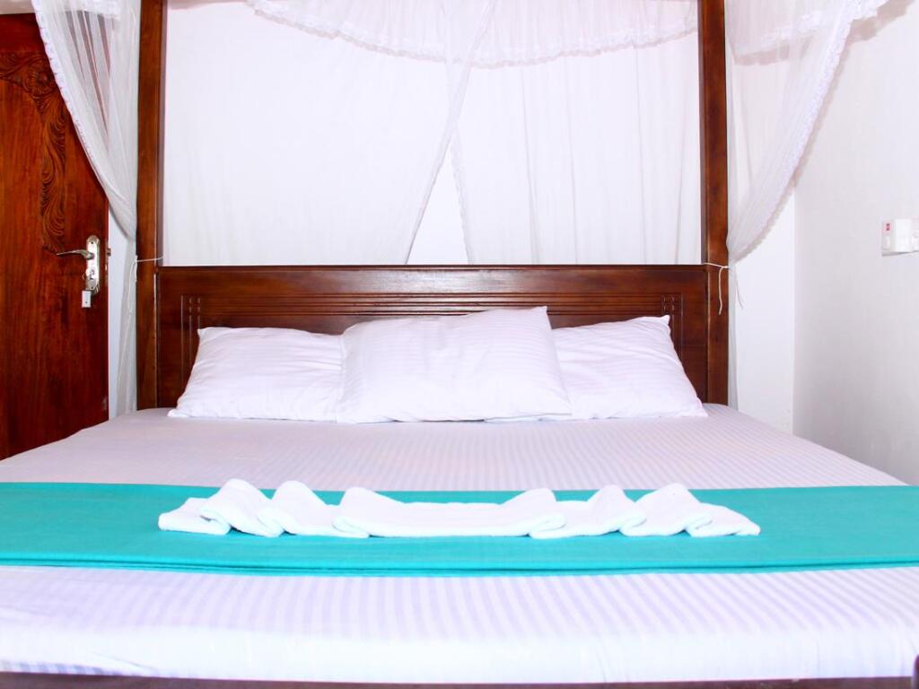 Таларамба: Sea Breeze Hotel
