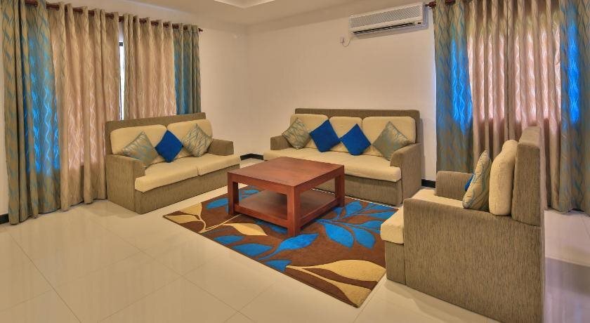 Ратнапура: Laya Leisure
