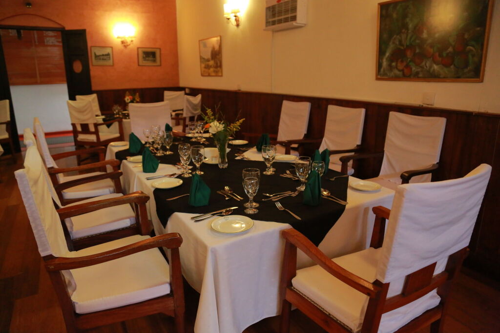 Нувара-Элия: Nuwara Eliya Golf Club