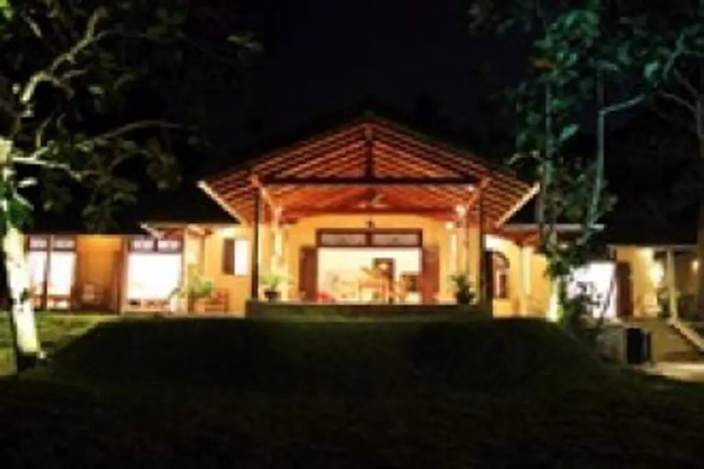 Хинатигала Джанкшен: Handugoda House