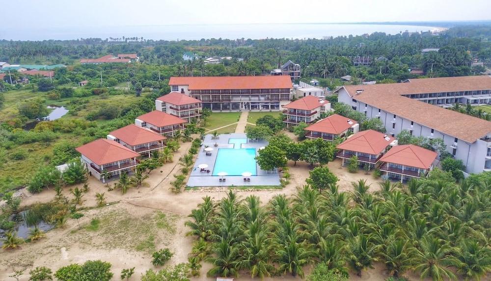 Отель Passi Villas Passikudah — фото 1