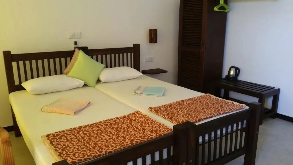 Хиккадува: Sunils Beach Hotel
