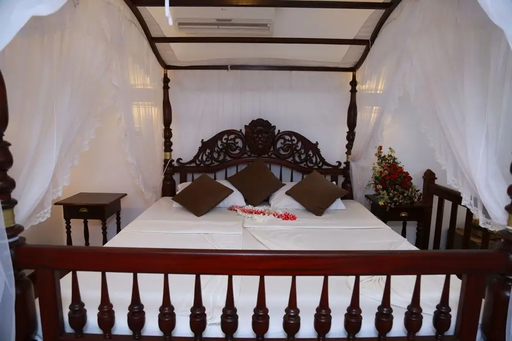 Коггала: Global Surf Lodge Kabalana