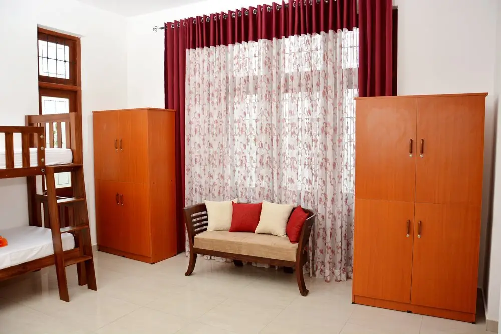 Гора Lavinia: Colombo Mount Beach Hostel
