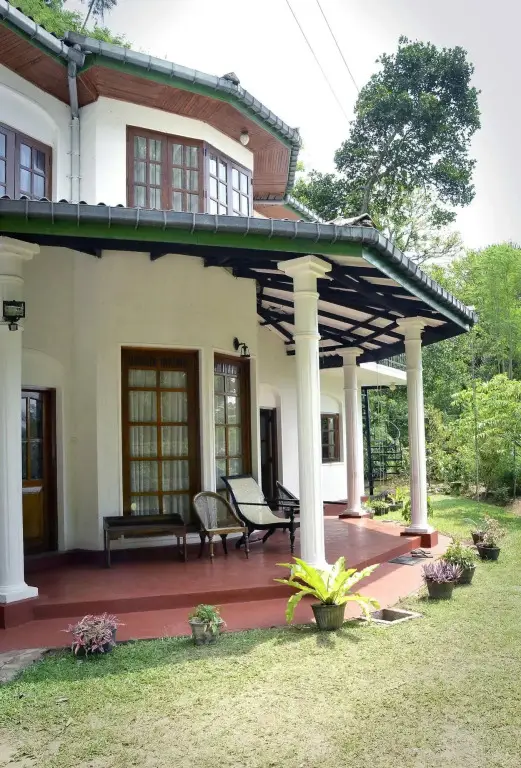 Канди: Pearl House