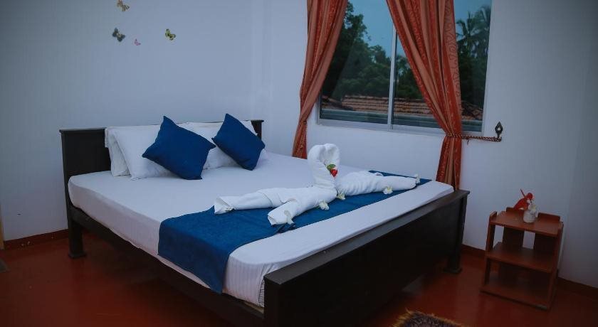 Тангалла: Golden Surfer Beach Hotel