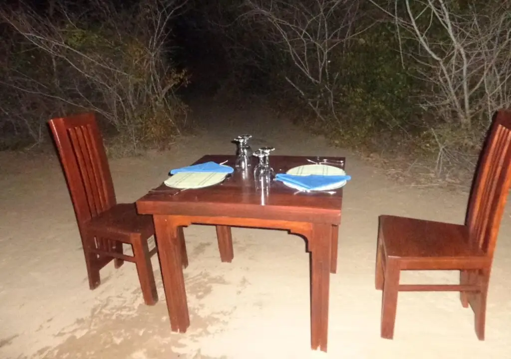 Киринда: Yala Bear Safari Camp Tents