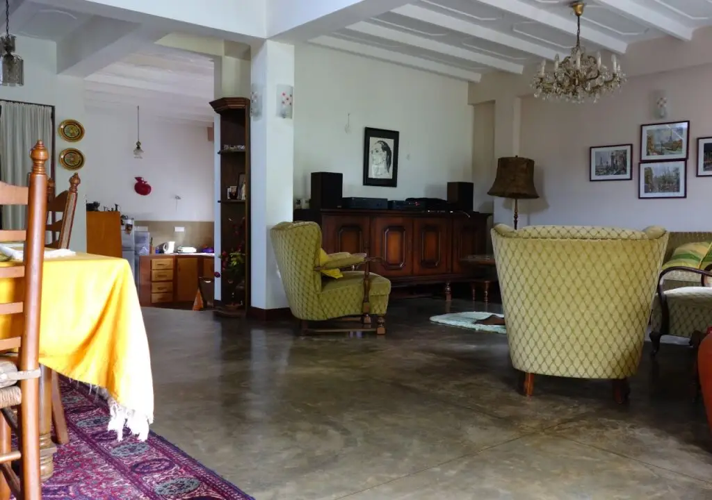 Канди: Guest House Sujatha