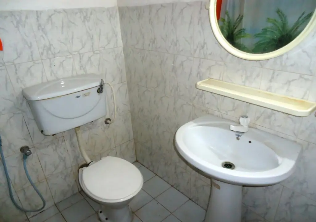 Тиссамахарама: Thirasara Holiday Inn