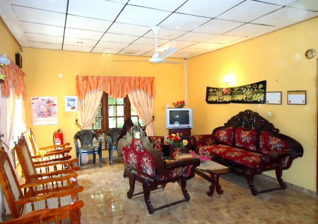 Тиссамахарама: Thirasara Holiday Inn