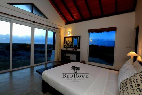 Кандакули: BedRock Beach Bungalow Kalpitiya