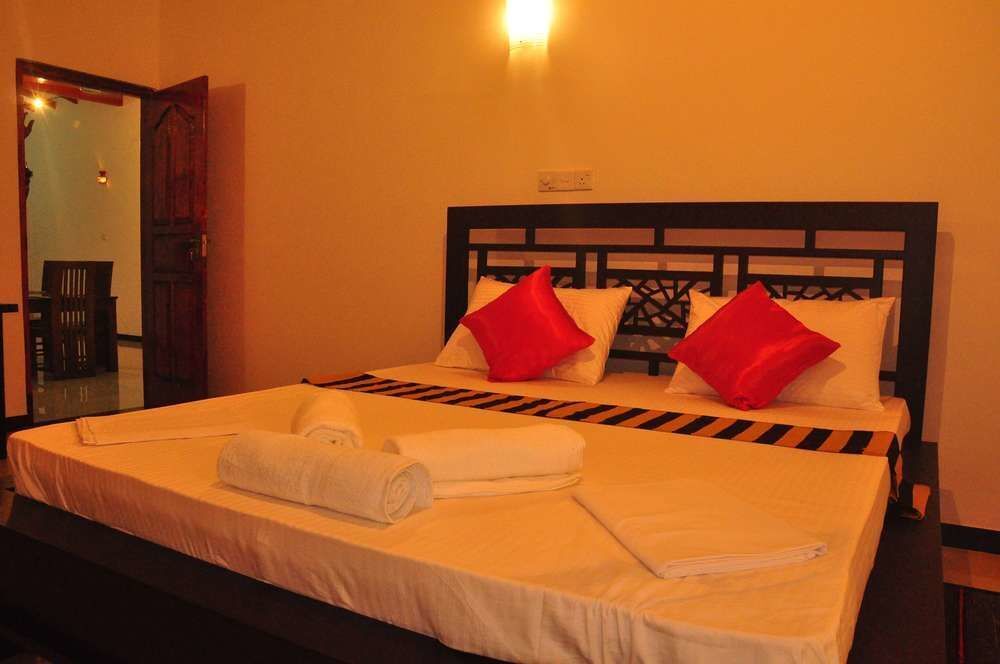 Хиккадува: White Horse Guesthouse