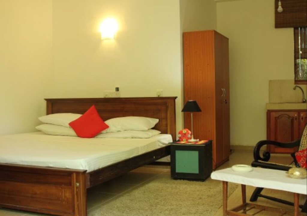 Хиккадува: Navora Homestay