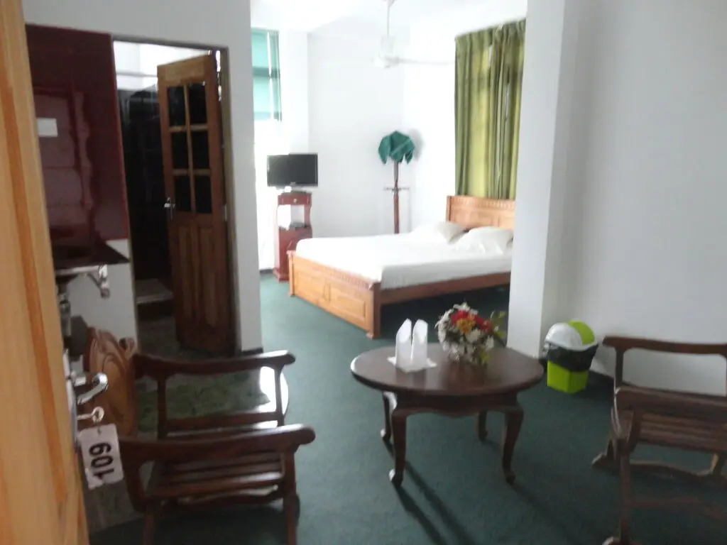 Курунегала: Hills Seen Hotel