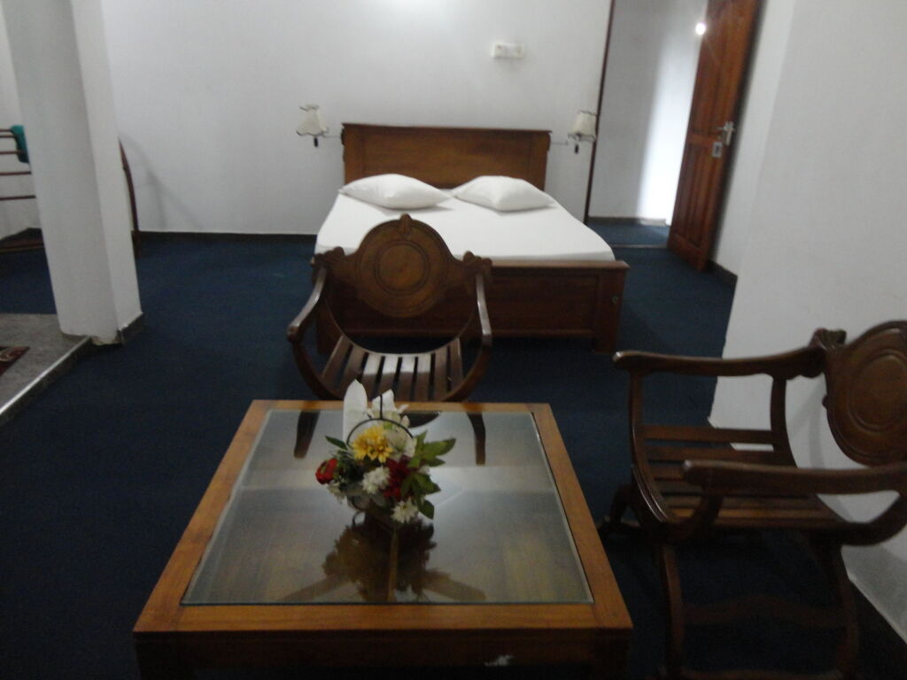 Курунегала: Hills Seen Hotel