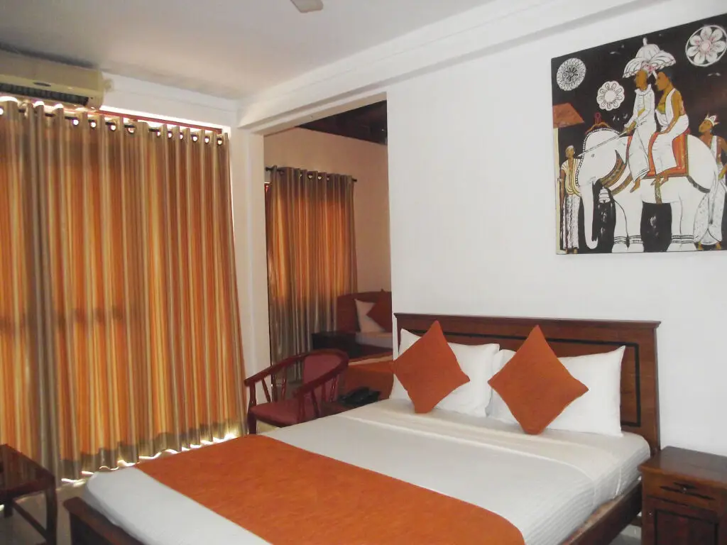 Канди: Hotel Gangaaddara