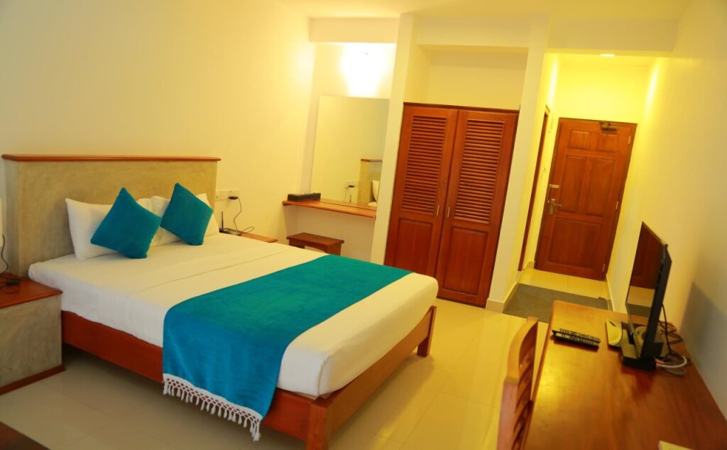 Канди: Hotel Gangaaddara