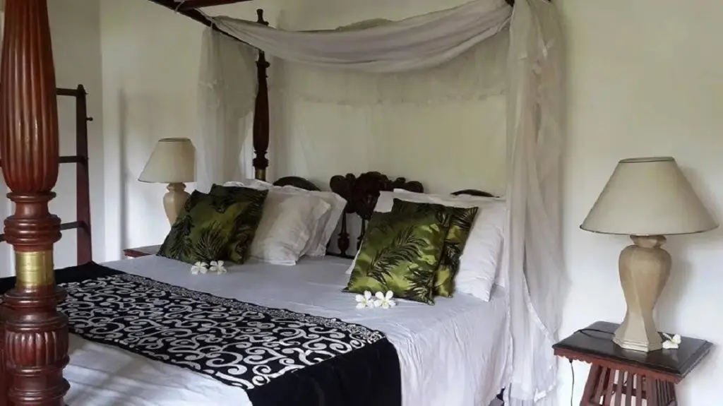 Велигама: Robinhill Suites