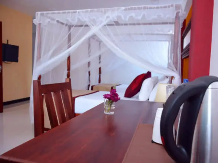 Канди: Meili Lanka City Hotel