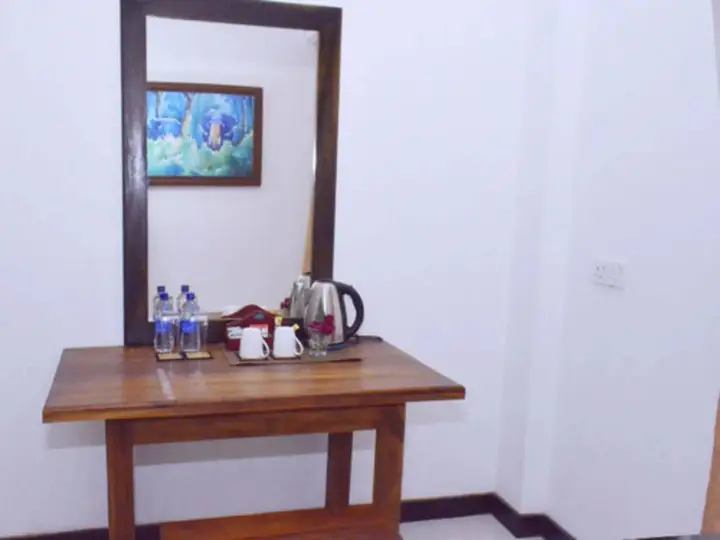 Канди: Meili Lanka City Hotel