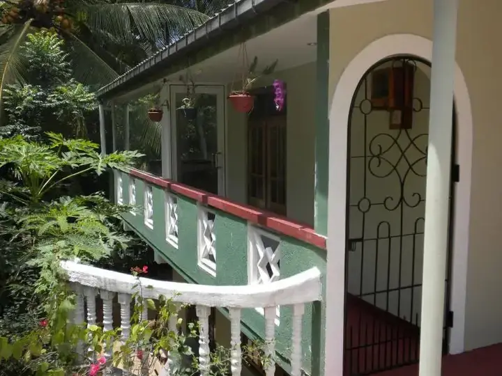 Канди: Hill Crest Home Hanthana