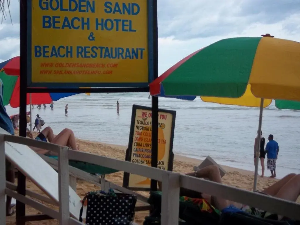 Хиккадува: Golden Sand Beach Hotel
