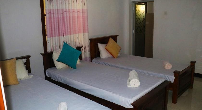 Дамбулла: Deshani Holiday Inn