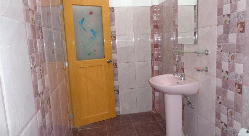 Полоннарува: Sun Guest House