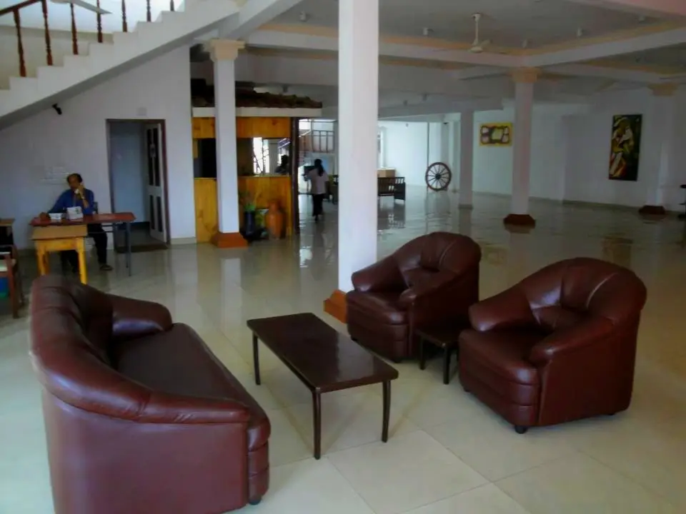 Негомбо: Windmill Beach Rest Hotel