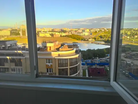 Квартира двухкомнатная на Маркова 8/2 с видом на залив — фото 1